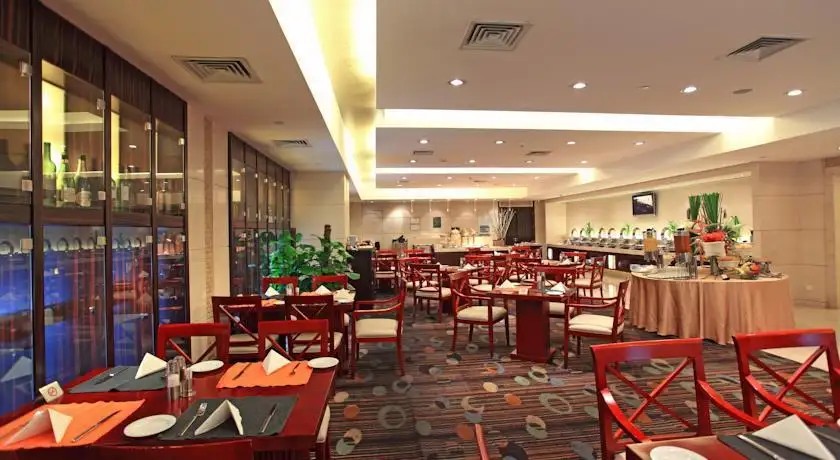 HOWARD JOHNSON HUAIHAI