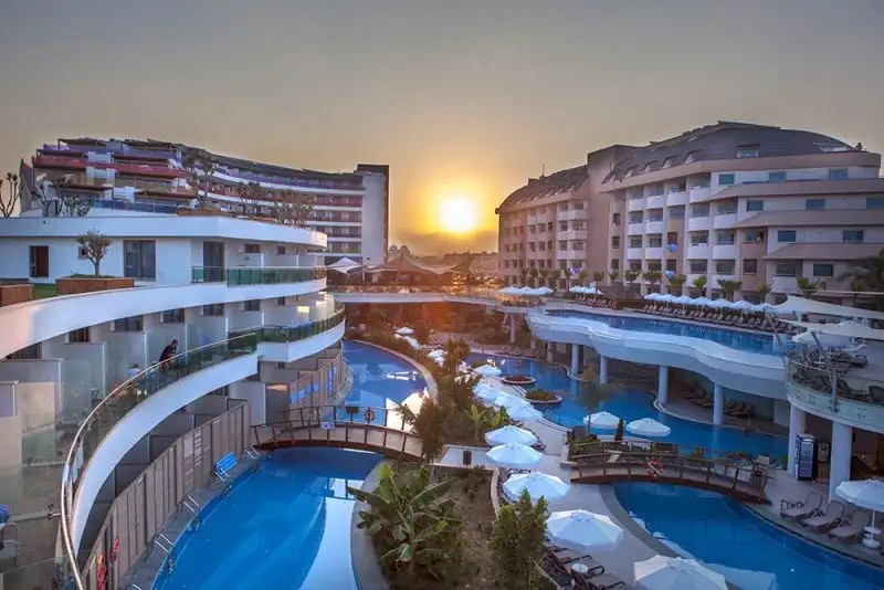 LONG BEACH HARMONY HOTEL