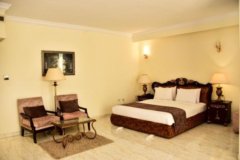 junior suite pool view