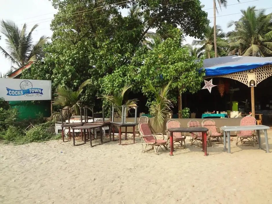 COCKS TOWN BEACH STAY