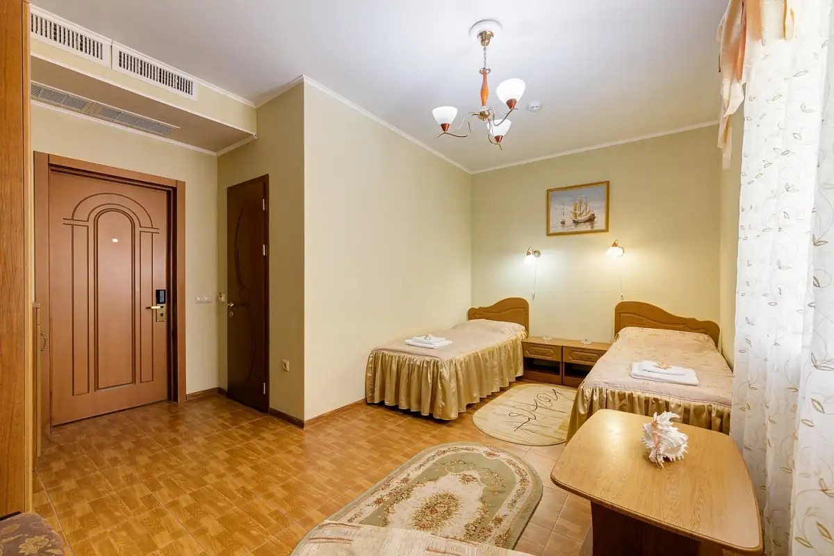 КИПАРИС