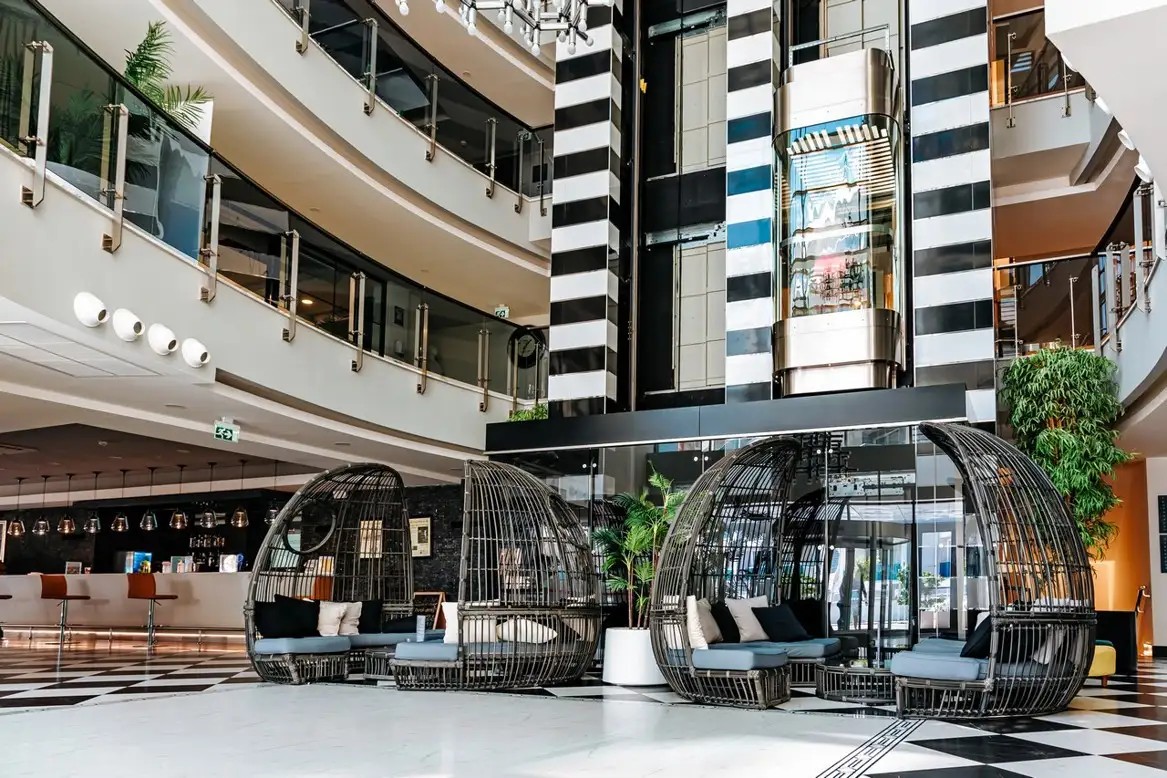 SUNPRIME C-LOUNGE ADULTS ONLY 16+