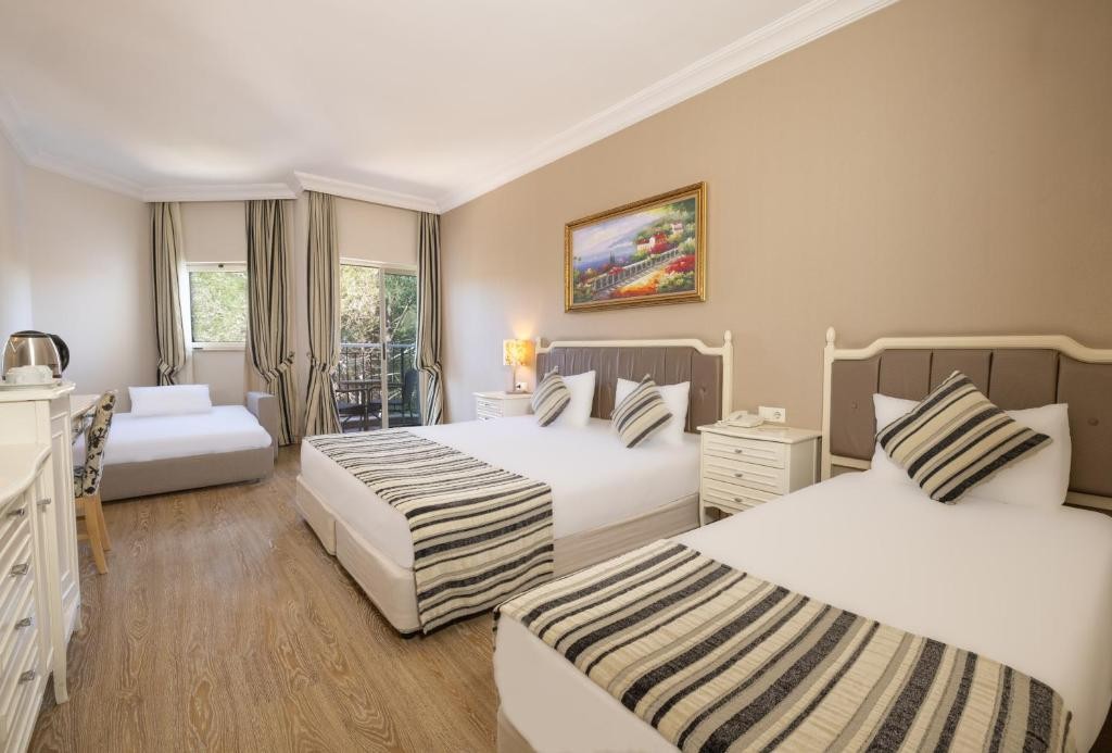 CRYSTAL TAT BEACH PEARL COLLECTION (EX. CRYSTAL TAT BEACH GOLF RESORT & SPA)