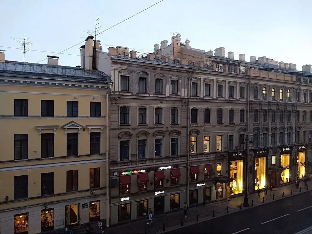 АРТ МИР НА НЕВСКОМ