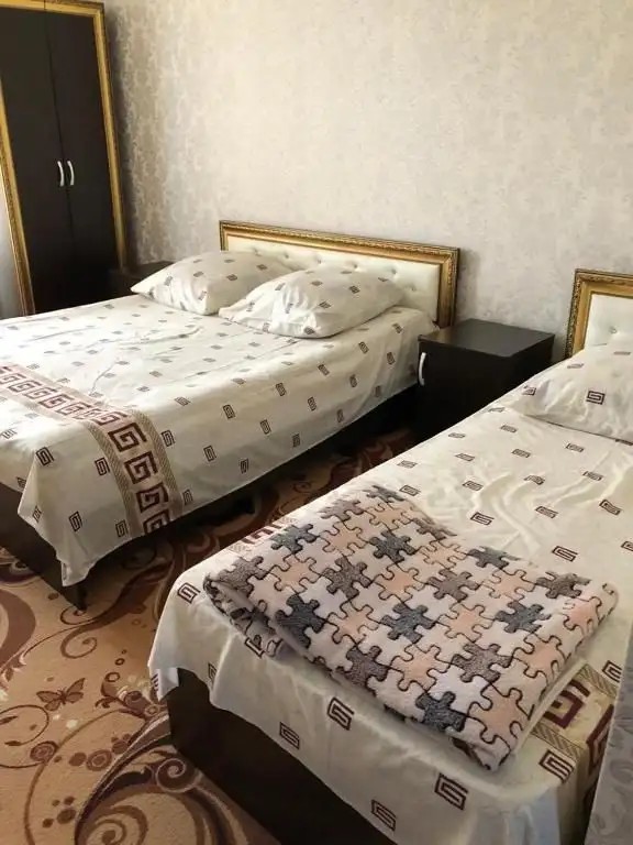 МАДОННА