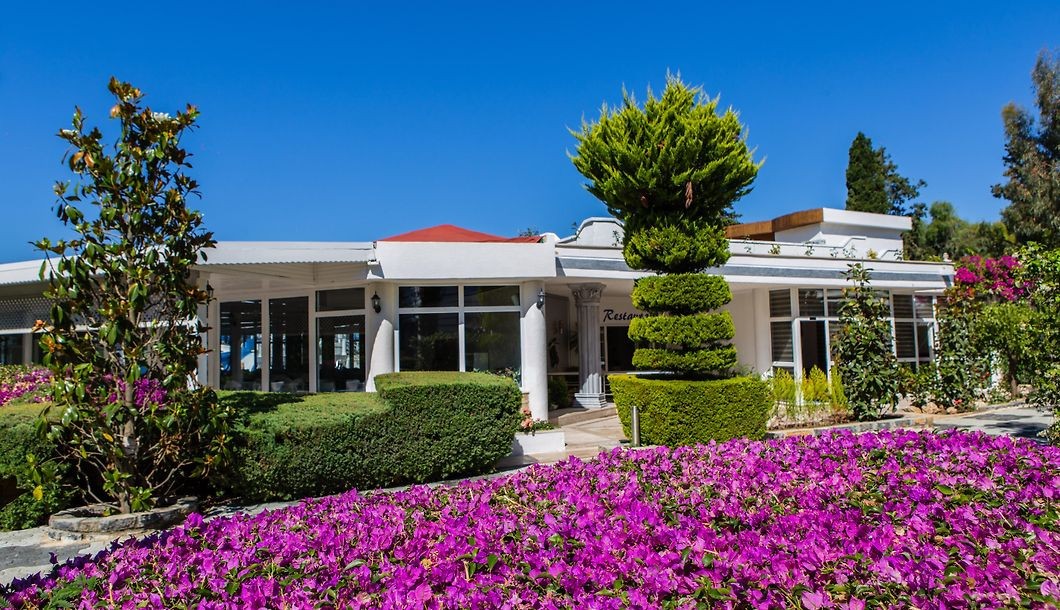 GOLDEN BEACH RESORT & SPA