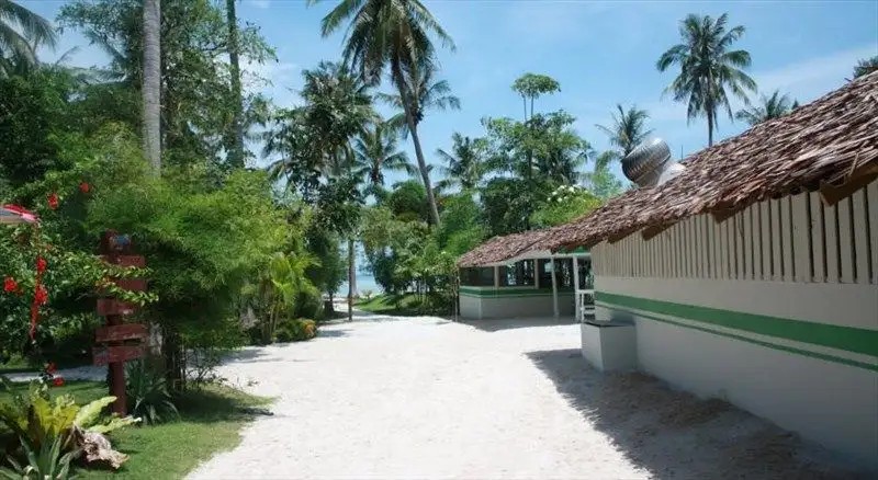 LIME N SODA BEACHFRONT RESORT
