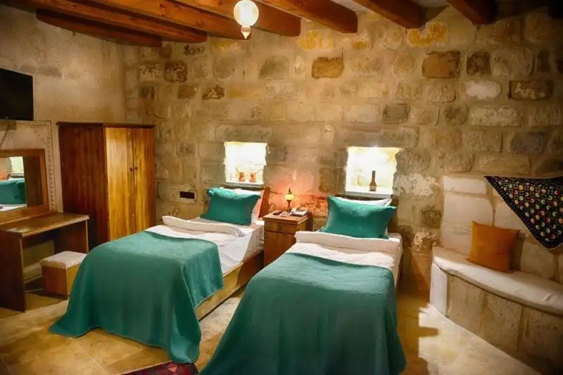 SALKIM CAVE HOUSE