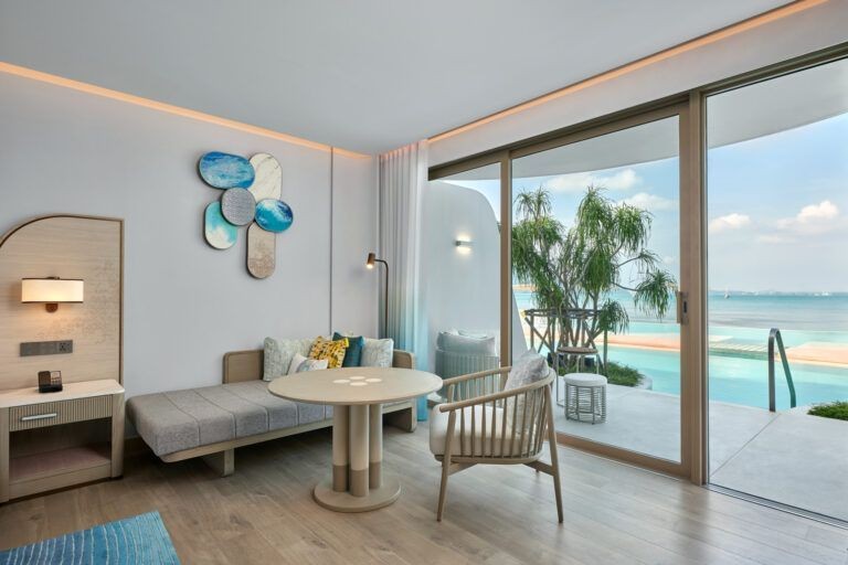 oceafront pool access