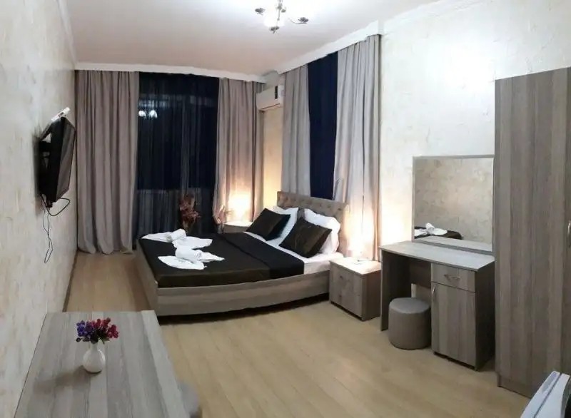 PENTHOUSE HOTEL