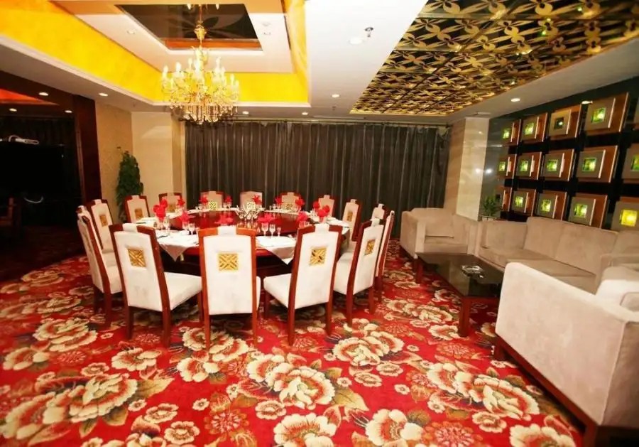 CITY HOTEL