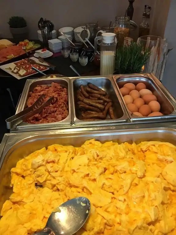 RENESSANS HOTEL BAKU