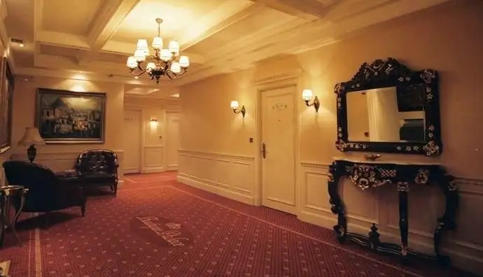THE BOUTIQUE PALACE