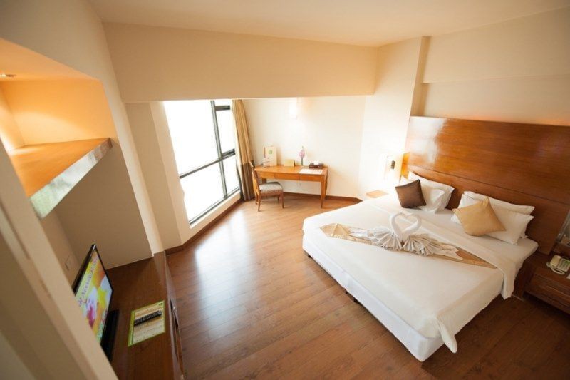 1 bedroom  suite