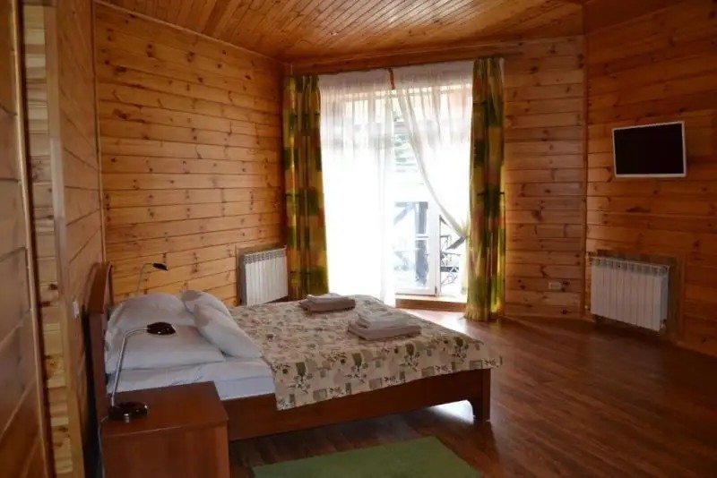 ХАЛЛЕ