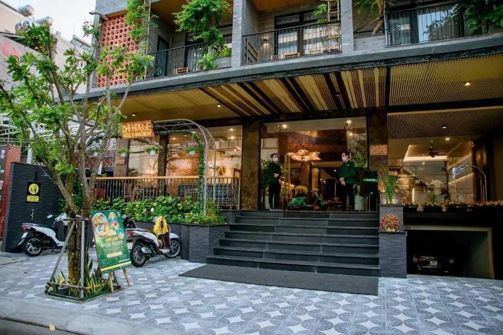 CHI HOUSE DANANG HOTEL AND APARTMENT