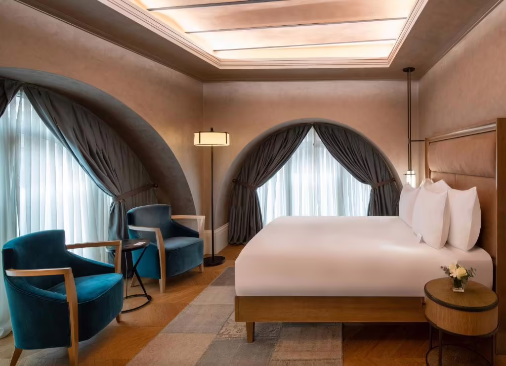 10 KARAKOY ISTANBUL