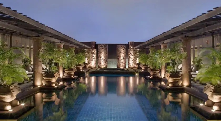 CROWNE PLAZA BANGKOK LUMPINI PARK