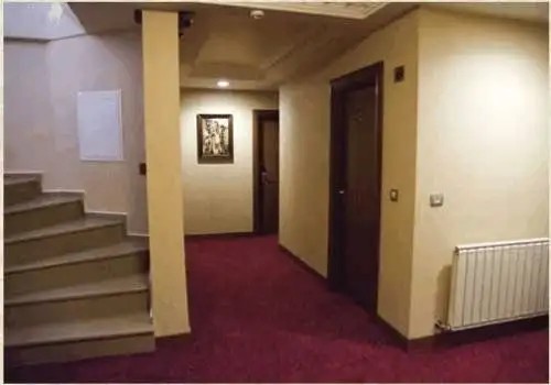 HOTEL LINDA