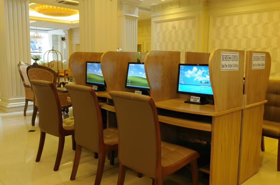 SILVERLAND CENTRAL - TAN HAI LONG HOTEL & SPA