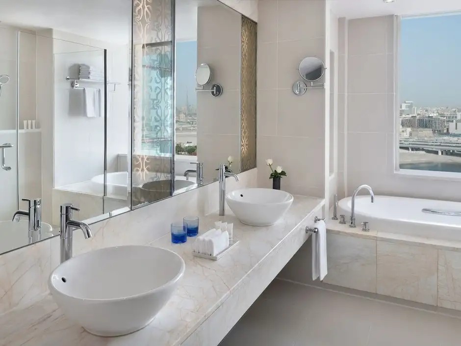 CROWNE PLAZA DUBAI FESTIVAL CITY