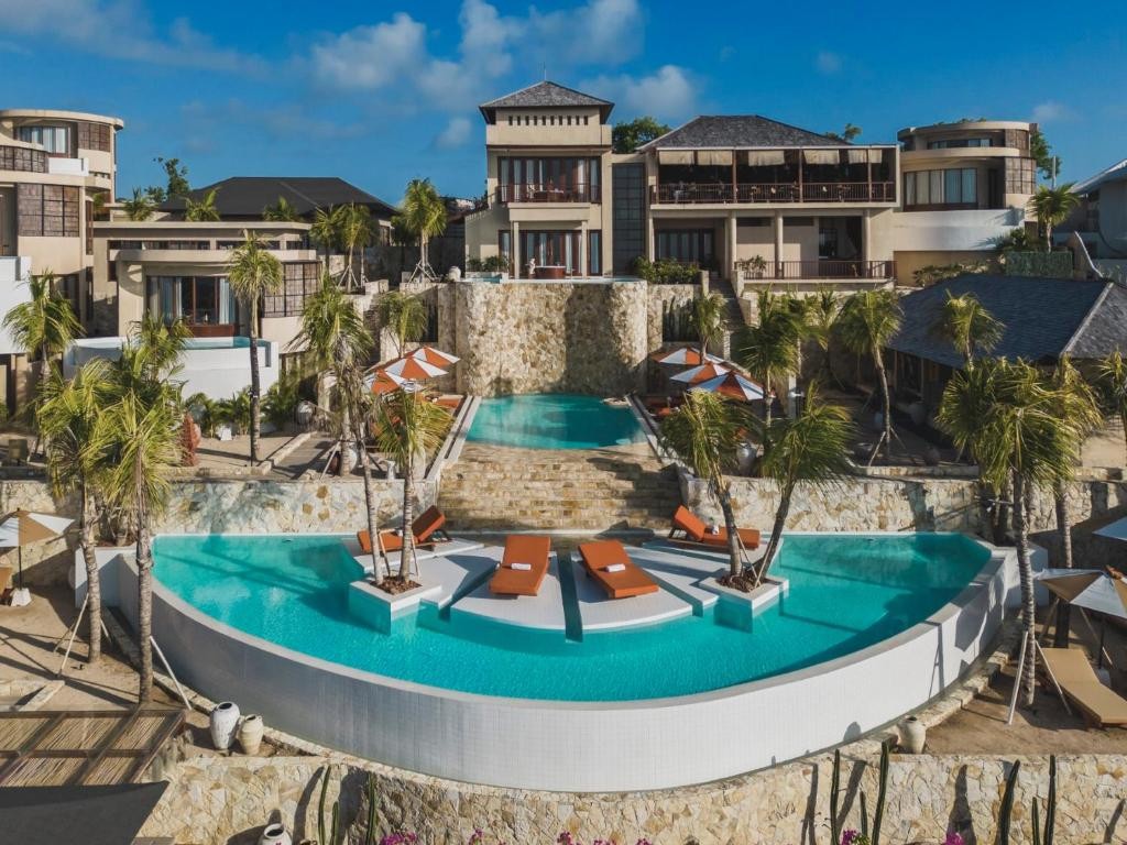 SEASCAPE LUXURY RESORT AND SPA IN ULUWATU