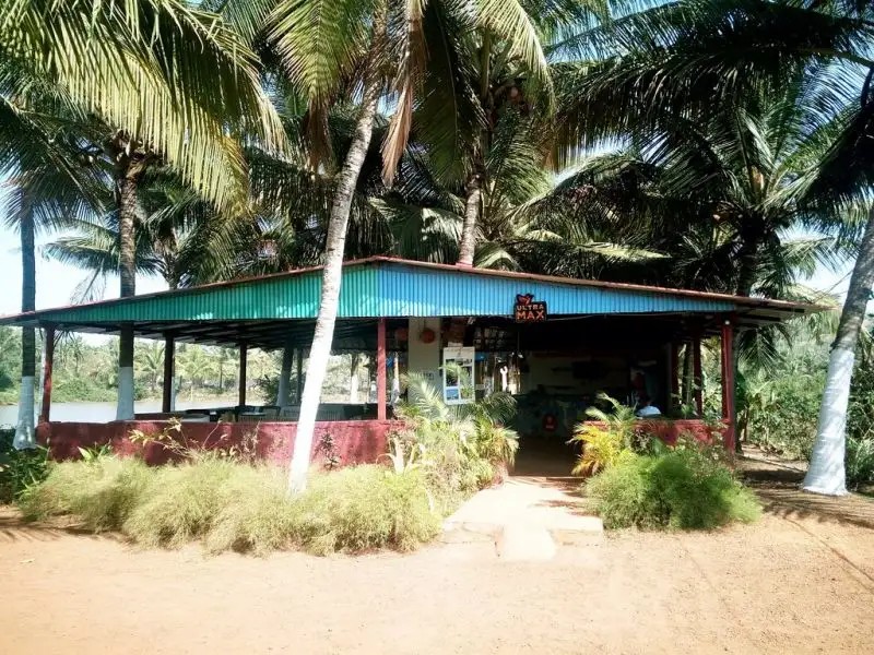OM LAKE RESORT