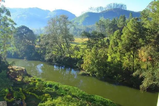 GRAND PLAZA MUNNAR