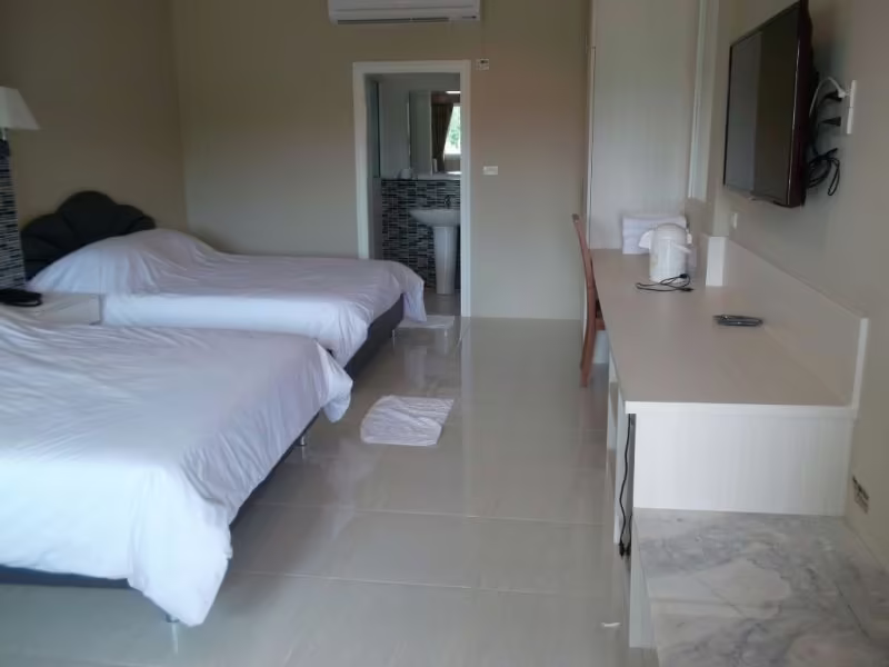 OYO 765 POM POM RESIDENCE
