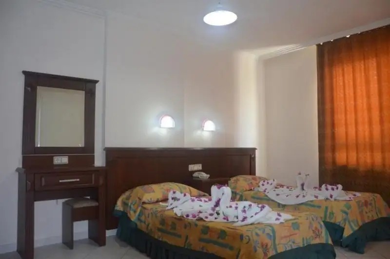 ROSE GARDEN APART HOTEL