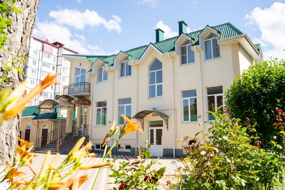 MOUNTAINS НЕЖИНСКИЙ