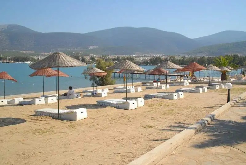 PATIO BEACH CLUB
