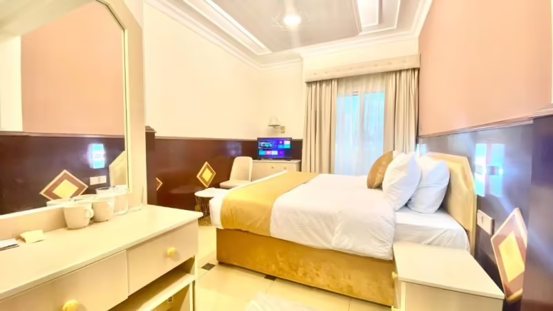 CONCORDE INN HOTEL