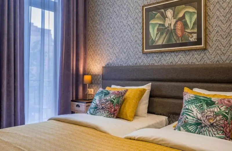 BRIKWOL HOTEL
