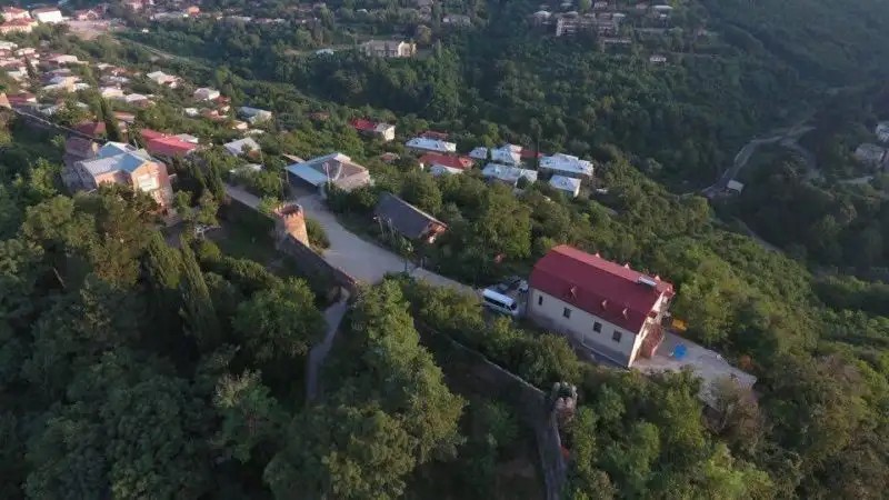 GALAVNIS KARI HOTEL