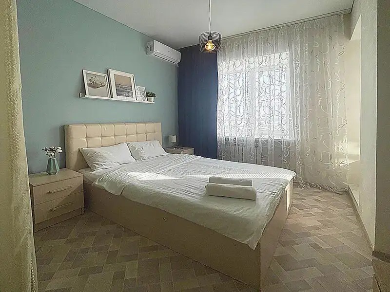 ДВЕ ПОДУШКИ НА УЛ САРАТОВСКОЕ ШОССЕ 77 ДУБАЙ