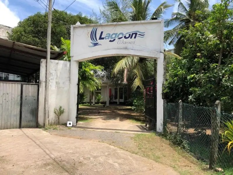 LAGOON WAVES