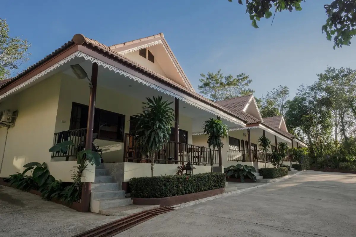 CHANG CLIFF RESORT
