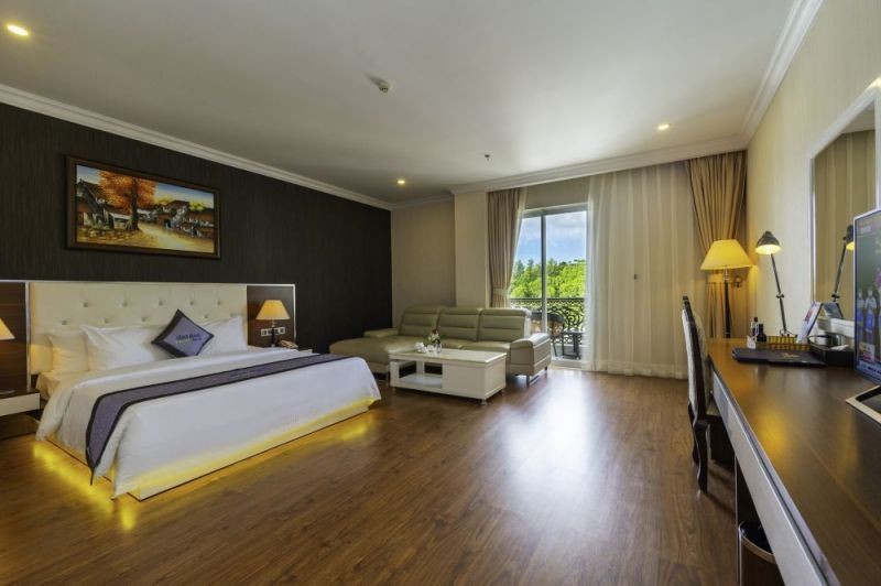 suite city view