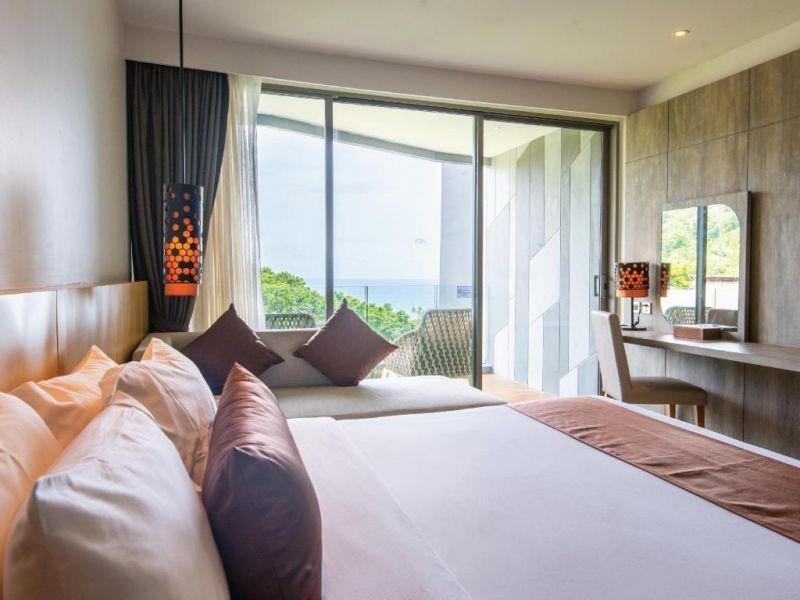 deluxe partial sea view
