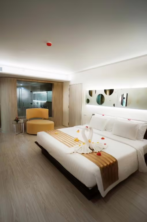 DISCOVERY BEACH HOTEL