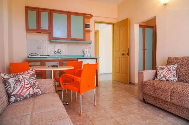 ALBATROS APARTMENTS