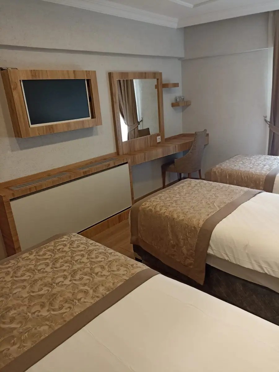 Q HOTEL LALELI