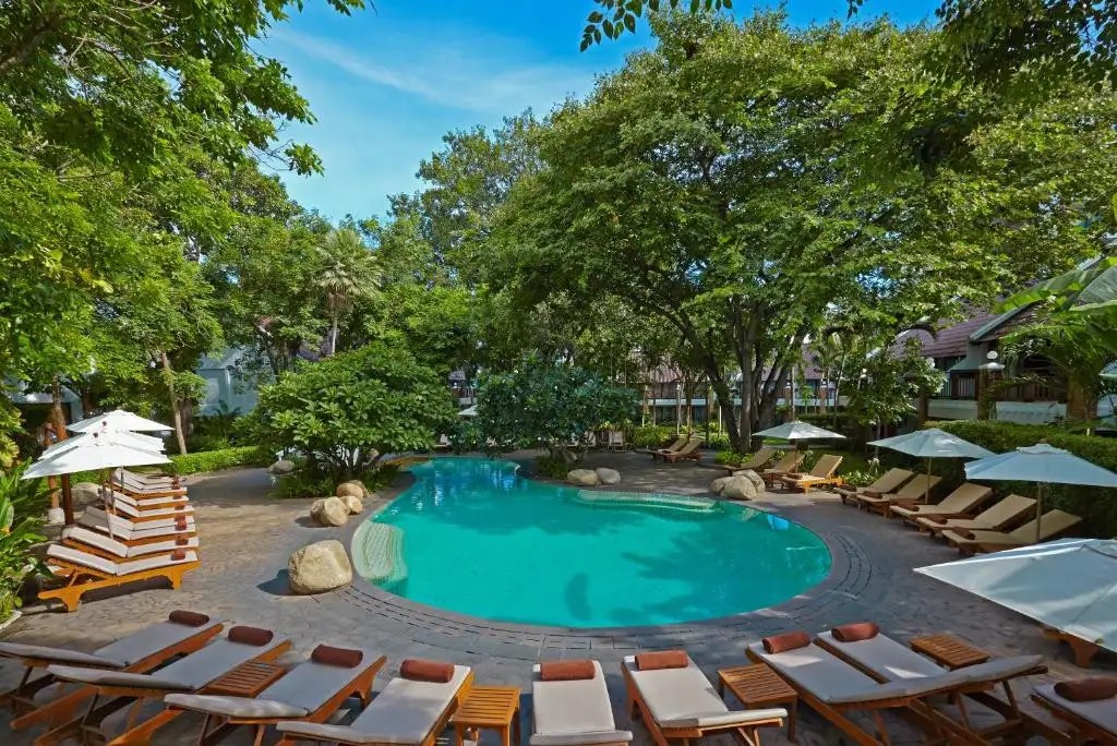 WOODLANDS HOTEL & RESORT