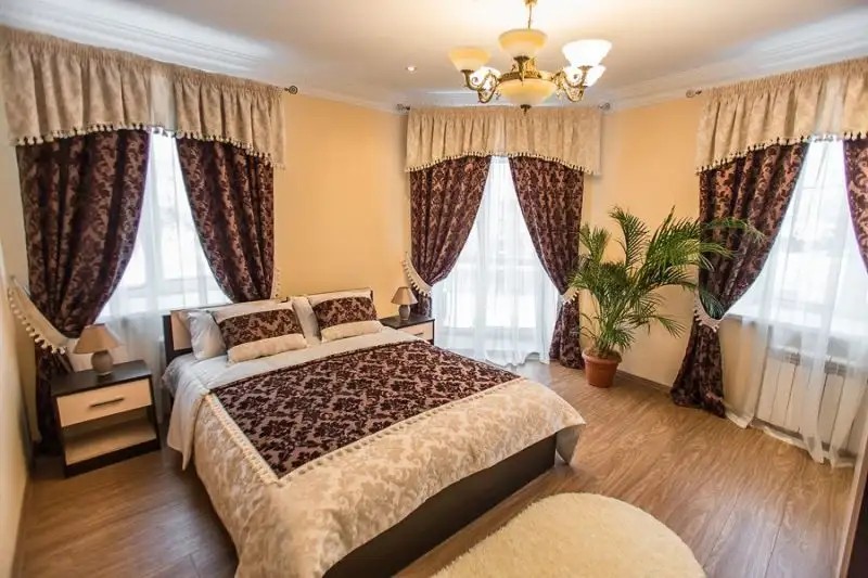 BENEFIT HOTEL