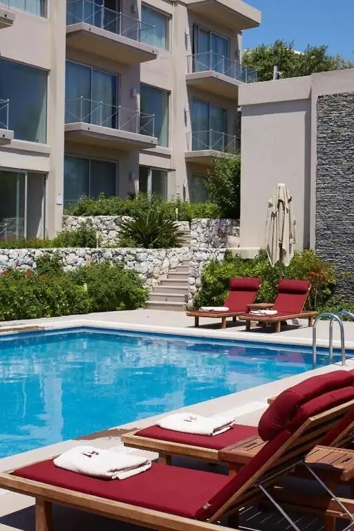NO 81 HOTEL