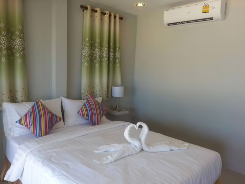 LANTA A&J KLONG KHONG BEACH