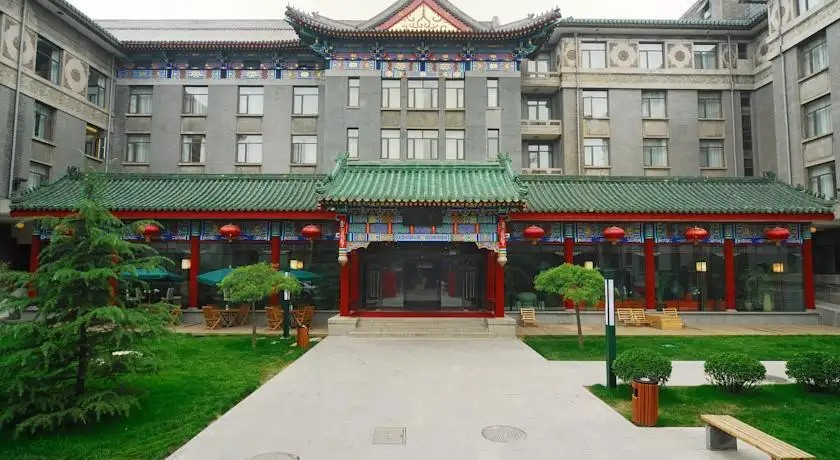 TRAVEL INN HUA QIAO