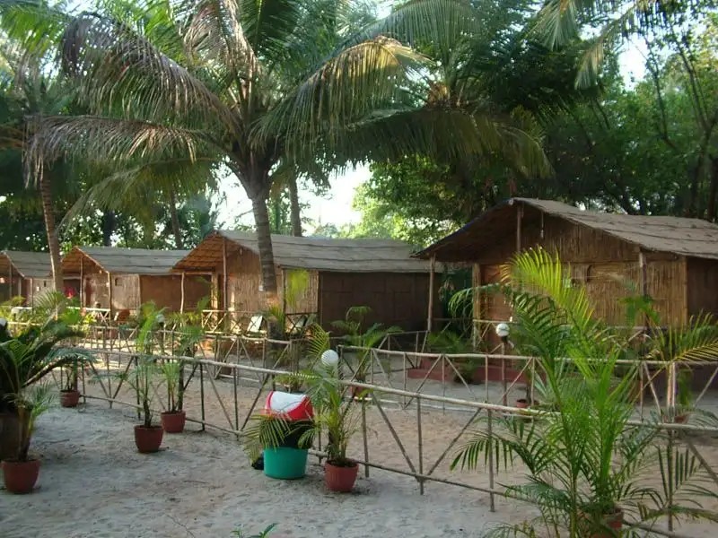SUNSET RESORT