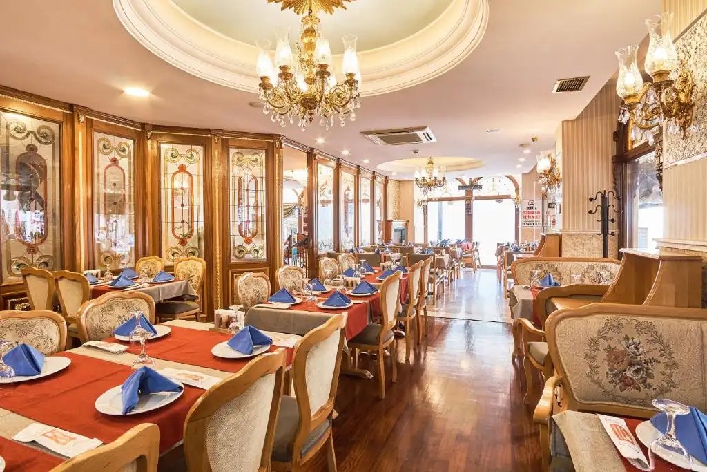 BEST WESTERN EMPIRE PALACE
